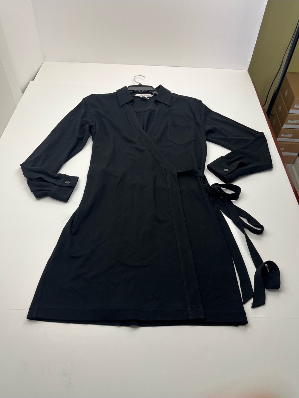 Diane Von Furstenberg Women's Black True Wrap Shirt Dress Size‎ 6 Long Sleeve